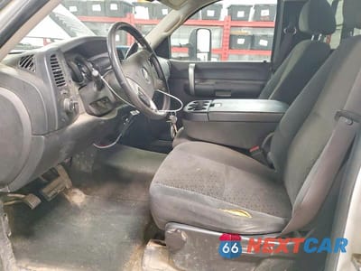 Zdjęcie 7 z 13 samochodu: 2007 CHEVROLET SILVERADO K3500 VIN:1GCHK34K07E538866 - miniatura