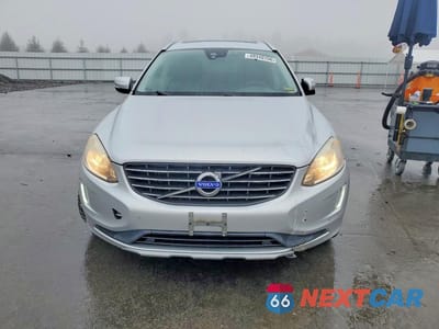 Piąte zdjęcie samochodu w środku: 2016 VOLVO XC60 T6 PREMIER VIN:YV449MRK9G2902712 - miniatura
