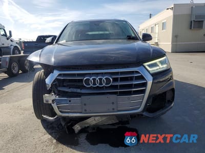 Piąte zdjęcie samochodu w środku: 2018 AUDI Q5 PREMIUM PLUS VIN:WA1BNAFY8J2042770 - miniatura
