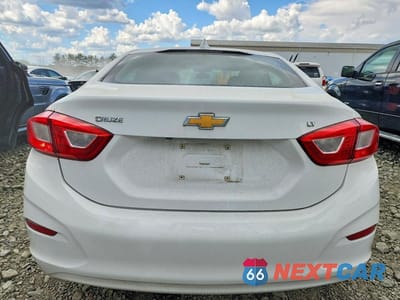 Zdjęcie 6 z 12 samochodu: 2018 CHEVROLET CRUZE LT VIN:1G1BE5SM4J7115077 - miniatura