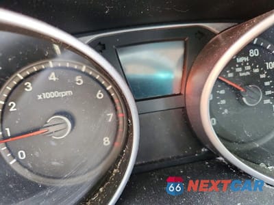 Zdjęcie 9 z 12 samochodu: 2014 HYUNDAI TUCSON GLS VIN:KM8JT3AF9EU872303 - miniatura