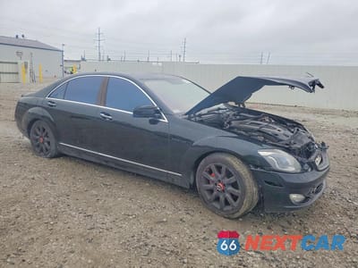 Czwarte zdjęcie samochodu z boku: 2007 MERCEDES-BENZ S 550 VIN:WDDNG71X37A045594 - miniatura