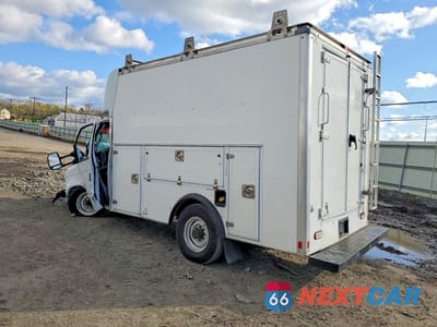 Drugie zdjęcie samochodu z przodu: 2019 FORD E350 UTILITY / SERVICE TRUCK VIN:1FDWE3F63KDC27425 - miniatura