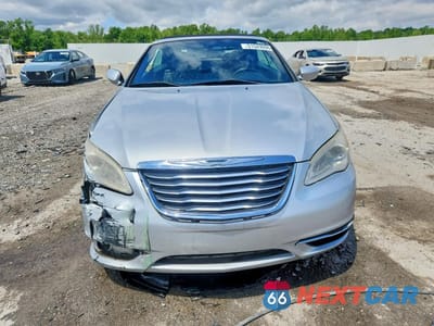 Piąte zdjęcie samochodu w środku: 2011 CHRYSLER 200 TOURING VIN:1C3BC2EB9BN536493 - miniatura