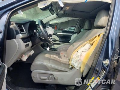 Zdjęcie 7 z 13 samochodu: 2019 TOYOTA HIGHLANDER XLE VIN:5TDKZRFH0KS307653 - miniatura
