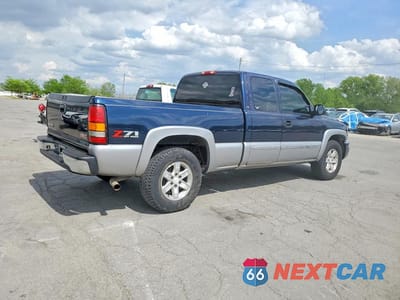 Trzecie zdjęcie samochodu z tyłu: 2005 GMC NEW SIERRA K1500 VIN:1GTEK19B45E174285 - miniatura