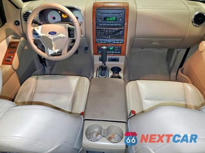 Zdjęcie 8 z 13 samochodu: 2009 FORD EXPLORER EDDIE BAUER VIN:1FMEU74E29UA02004 - miniatura