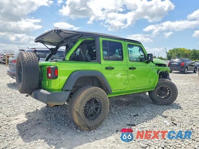 Trzecie zdjęcie samochodu z tyłu: 2018 JEEP WRANGLER UNLIMITED SPORT VIN:1C4HJXDN6JW268127 - miniatura