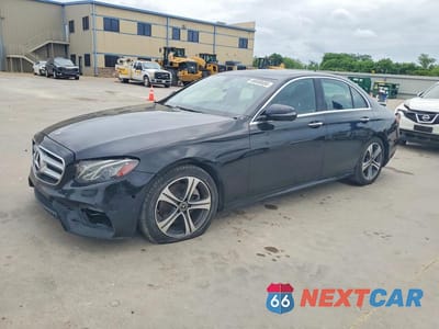 2018 MERCEDES-BENZ E 300 WDDZF4JB5JA382640 - główne zdjęcie licytacji z USA - miniatura