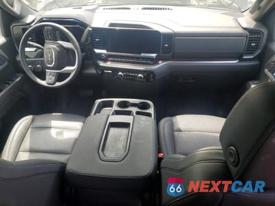 Zdjęcie 8 z 12 samochodu: 2026 GMC SIERRA C1500 SLT VIN:1GTPHDED6TZ239899 - miniatura