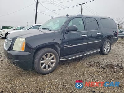2011 GMC YUKON XL DENALI 1GKS2MEF5BR315712 - główne zdjęcie licytacji z USA - miniatura