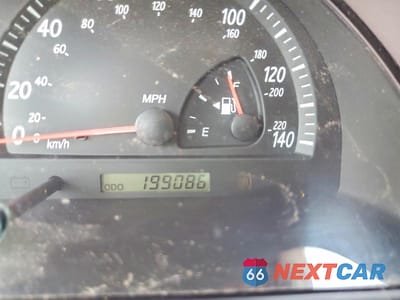 Zdjęcie 9 z 12 samochodu: 2003 TOYOTA CAMRY LE VIN:JTDBE32K430178119 - miniatura