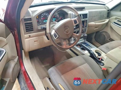 Zdjęcie 8 z 13 samochodu: 2008 JEEP LIBERTY LIMITED VIN:1J8GP58K58W141290 - miniatura