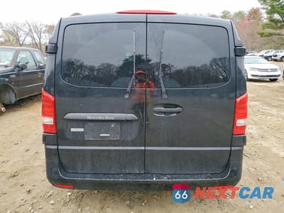 Zdjęcie 6 z 13 samochodu: 2018 MERCEDES-BENZ METRIS VIN:WD4PG2EE5J3413919 - miniatura