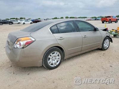Trzecie zdjęcie samochodu z tyłu: 2012 NISSAN ALTIMA 2.5 VIN:1N4AL2AP8CN404647 - miniatura