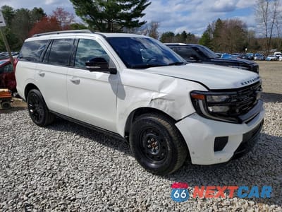 Czwarte zdjęcie samochodu z boku: 2025 FORD EXPEDITION PLATINUM VIN:1FMJU1M88SEA02157 - miniatura