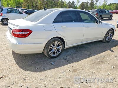 Trzecie zdjęcie samochodu z tyłu: 2011 MERCEDES-BENZ E 350 4MATIC VIN:WDDHF8HB1BA506591 - miniatura