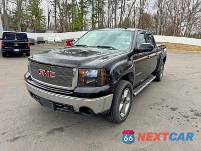 2007 GMC NEW SIERRA K1500 2GTEK13M471629506 - główne zdjęcie licytacji z USA - miniatura