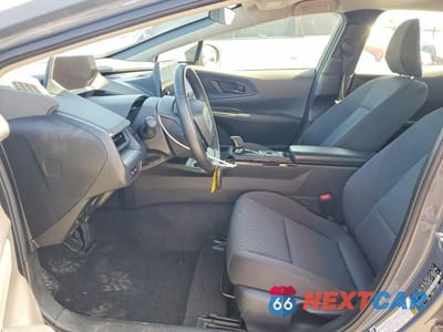 Zdjęcie 7 z 12 samochodu: 2023 TOYOTA PRIUS LE VIN:JTDACAAU2P3009861 - miniatura