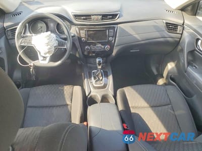 Zdjęcie 8 z 13 samochodu: 2018 NISSAN ROGUE S VIN:KNMAT2MV4JP551554 - miniatura