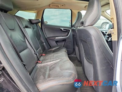 Zdjęcie 11 z 13 samochodu: 2012 VOLVO XC60 T6 VIN:YV4902DZ2C2255024 - miniatura