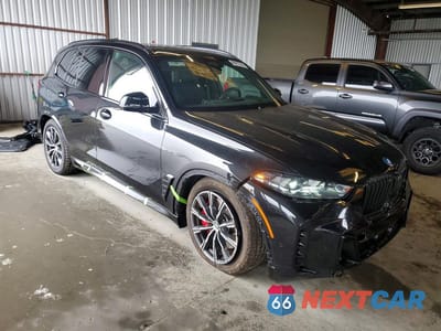 Czwarte zdjęcie samochodu z boku: 2026 BMW X5 XDRIVE50E VIN:5UX43EU09T9154253 - miniatura