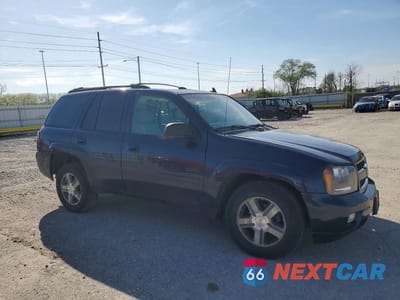 Czwarte zdjęcie samochodu z boku: 2007 CHEVROLET TRAILBLAZER LS VIN:1GNDT13S572140594 - miniatura