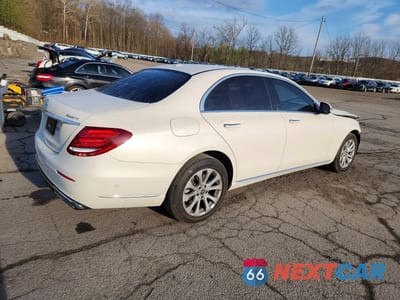 Trzecie zdjęcie samochodu z tyłu: 2020 MERCEDES-BENZ E 350 4MATIC VIN:W1KZF8EB3LA766081 - miniatura