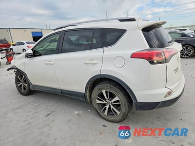 Drugie zdjęcie samochodu z przodu: 2017 TOYOTA RAV4 XLE VIN:JTMWFREV2HJ722206 - miniatura
