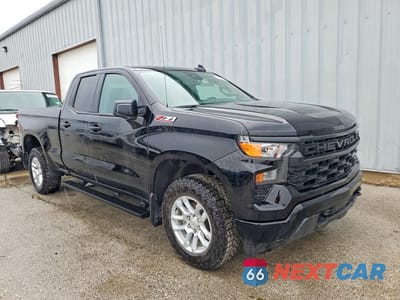 Czwarte zdjęcie samochodu z boku: 2024 CHEVROLET SILVERADO K1500 VIN:1GCRDAED5RZ122424 - miniatura