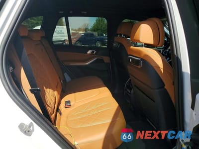 Zdjęcie 10 z 12 samochodu: 2026 BMW X5 XDRIVE50E VIN:5UX43EU04T9368325 - miniatura