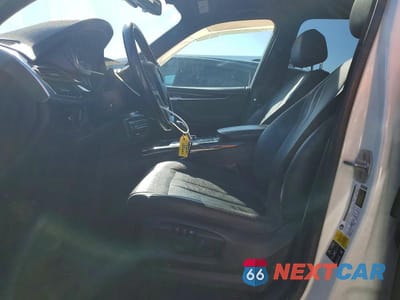 Zdjęcie 7 z 12 samochodu: 2017 BMW X5 XDRIVE35I VIN:5UXKR0C52H0U50684 - miniatura