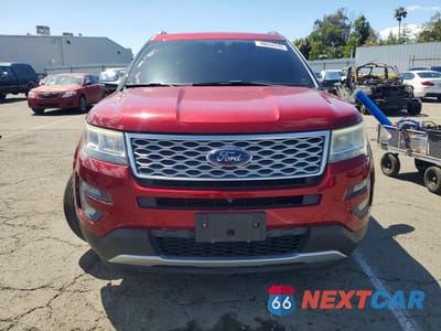 Piąte zdjęcie samochodu w środku: 2017 FORD EXPLORER PLATINUM VIN:1FM5K8HT8HGC66281 - miniatura