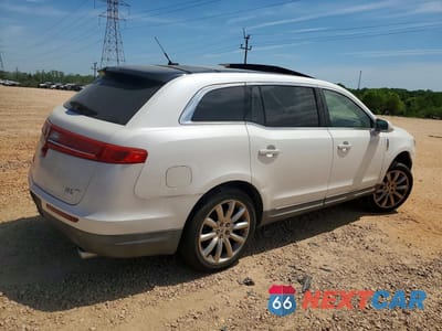 Trzecie zdjęcie samochodu z tyłu: 2011 LINCOLN MKT VIN:2LMHJ5FR2BBJ51152 - miniatura