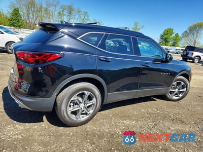 Trzecie zdjęcie samochodu z tyłu: 2024 CHEVROLET BLAZER 2LT VIN:3GNKBHR46RS281600 - miniatura