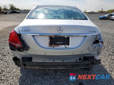Zdjęcie 6 z 12 samochodu: 2016 MERCEDES-BENZ C 300 4MATIC VIN:55SWF4KBXGU175350 - miniatura