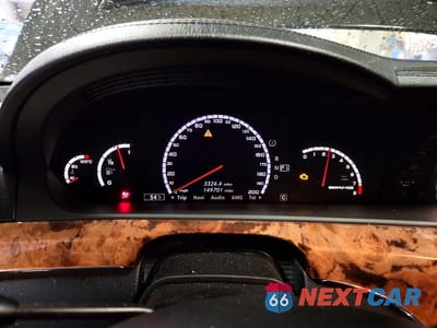Zdjęcie 9 z 12 samochodu: 2008 MERCEDES-BENZ S 63 AMG VIN:WDDNG77XX8A172612 - miniatura