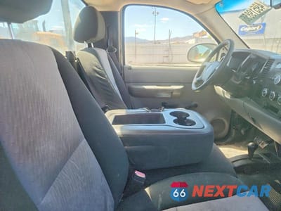 Zdjęcie 10 z 12 samochodu: 2008 GMC SIERRA K1500 VIN:1GTEK14C88Z251432 - miniatura