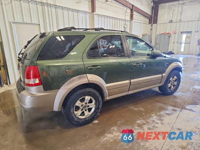 Trzecie zdjęcie samochodu z tyłu: 2005 KIA SORENTO LX VIN:KNDJC733455442588 - miniatura