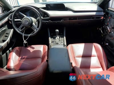 Zdjęcie 8 z 13 samochodu: 2025 MAZDA 3 PREFERRED VIN:JM1BPBLM9S1769687 - miniatura