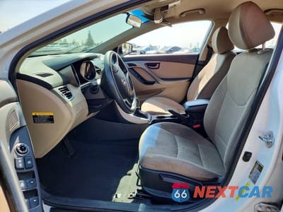 Zdjęcie 7 z 12 samochodu: 2014 HYUNDAI ELANTRA SE VIN:5NPDH4AE8EH507427 - miniatura