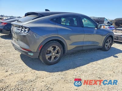 Trzecie zdjęcie samochodu z tyłu: 2023 FORD MUSTANG MACH-E SELECT VIN:3FMTK1RM4PMA01061 - miniatura