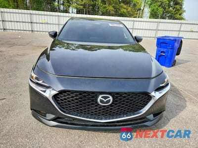 Piąte zdjęcie samochodu w środku: 2024 MAZDA 3 PREFERRED VIN:3MZBPACMXRM401054 - miniatura