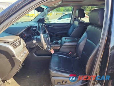 Zdjęcie 7 z 13 samochodu: 2017 CHEVROLET SUBURBAN K1500 LT VIN:1GNSKHKC4HR272218 - miniatura