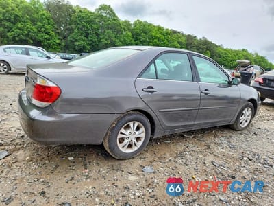 Trzecie zdjęcie samochodu z tyłu: 2005 TOYOTA CAMRY LE V6 VIN:4T1BF32K45U603245 - miniatura