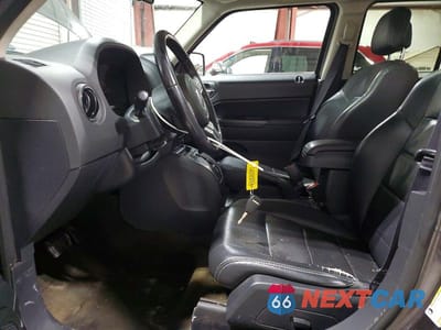 Zdjęcie 7 z 12 samochodu: 2016 JEEP PATRIOT LATITUDE VIN:1C4NJRFB8GD725803 - miniatura
