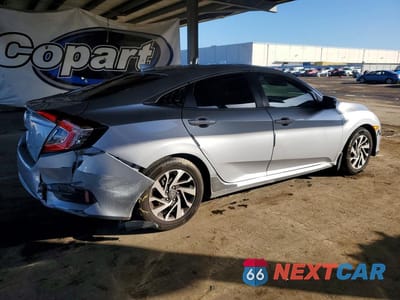 Trzecie zdjęcie samochodu z tyłu: 2017 HONDA CIVIC EX VIN:2HGFC2F7XHH555886 - miniatura