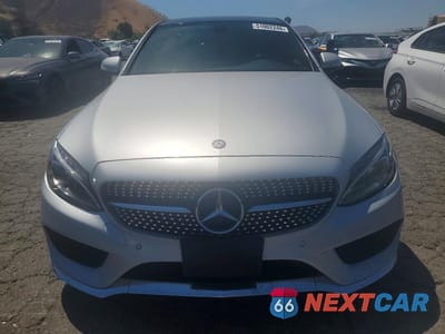 Piąte zdjęcie samochodu w środku: 2015 MERCEDES-BENZ C 400 4MATIC VIN:55SWF6GB6FU005294 - miniatura