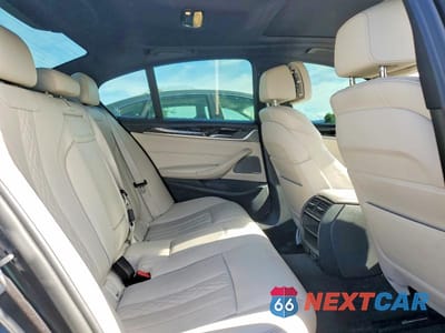Zdjęcie 10 z 12 samochodu: 2018 BMW 540 I VIN:WBAJE5C50JWA96687 - miniatura