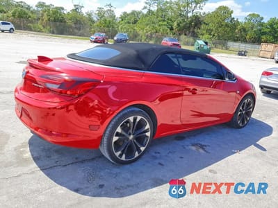 Trzecie zdjęcie samochodu z tyłu: 2018 BUICK CASCADA SPORT TOURING VIN:W04WJ3N53JG064890 - miniatura